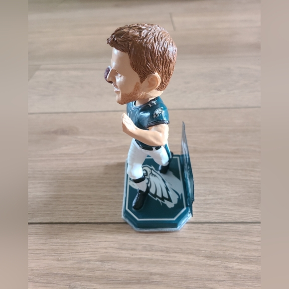 Carson Wentz NFL bobblehead & Brxlz - Picture 6 of 13